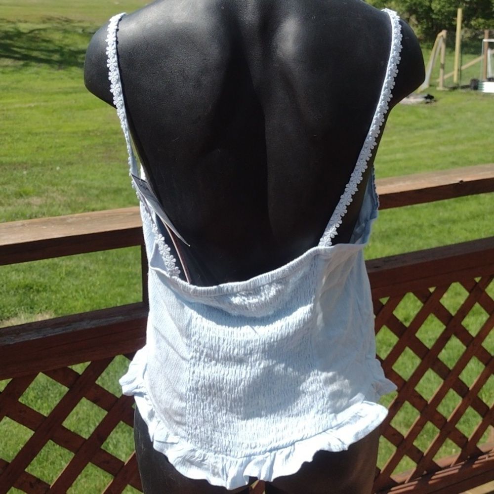 Crave Fame Light Blue Daisy Crop Tank Top with Size Large - Picture 3 of 11